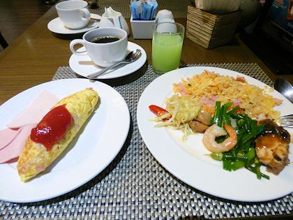 エータスルンピニの朝食